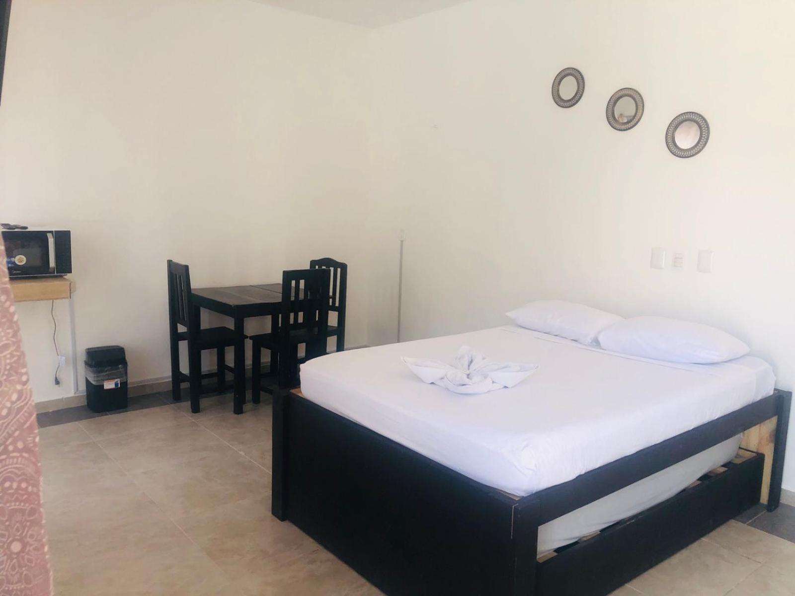 Easy Hotel Playa del Carmen Bagian luar foto